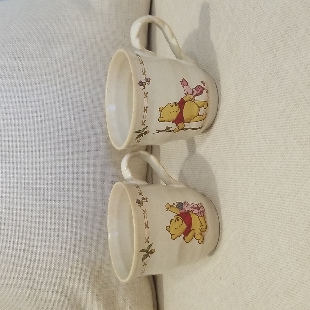 Disney Character Series Set of 2 Winnie the Pooh Mugs